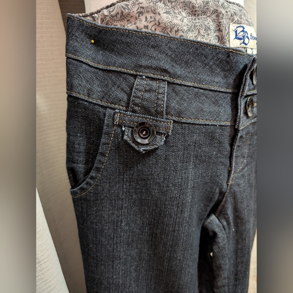 Dark Blue Denim Jeans. Low Rise Flare Leg Size 7 - Picture 3 of 6
